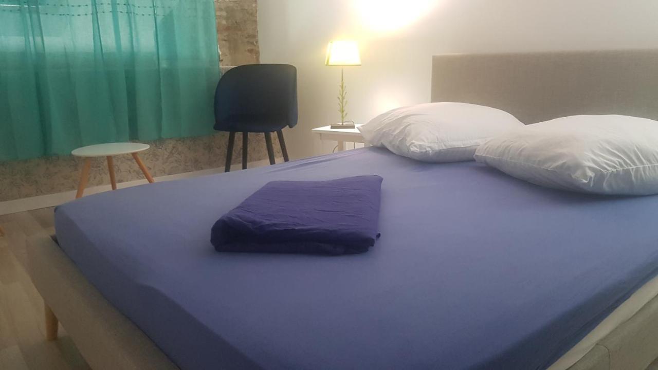 Tournus Castrum Romain- Loft 90M2 - 3 Etoiles - Petit Box Velo - 5Mn Autoroute מראה חיצוני תמונה